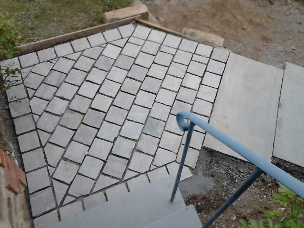 Pose pavés en grès Maçonnerie paysagère